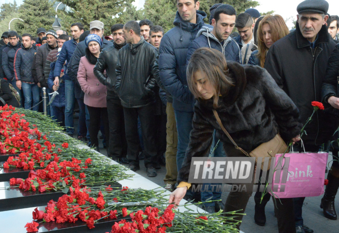 Azerbaijani public honors January 20 tragedy victims’ blessed memory.  Baku, 20 Jan. 2016